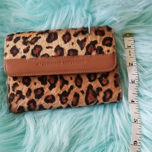 SOLD Adrienne Vittadini Leopard Print Leatherlet - Picture 7 of 8